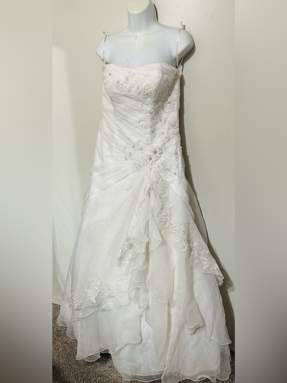 David’s Bridal Strapless Wedding Dress Size 10 Beaded Lace Organza Gown